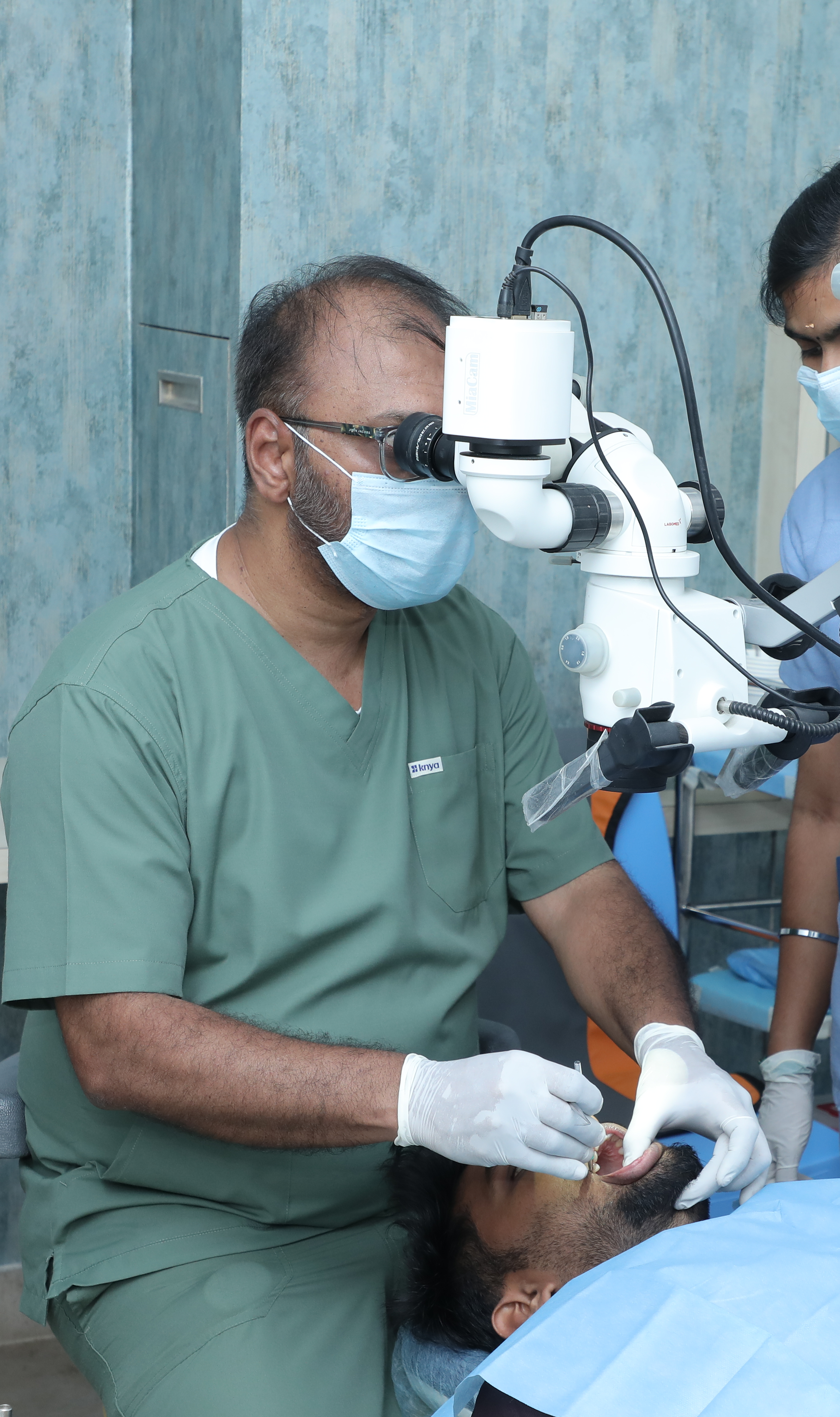 Microscopic Dentistry